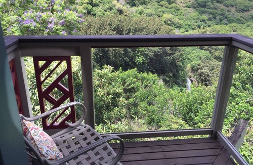 Pauwela Cottage | Ocean View Cabin located on Organic Coffee Farm with Hiking Trails