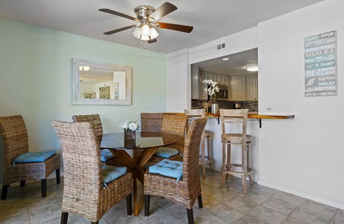 Kahaluu Bay Condo | Ocean-View Condo at White Sands Village #216, Steps From Magic Sands Beach!