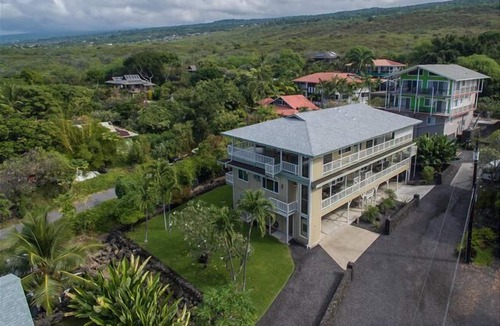 Kahaluu Bay Condo | 🏖️Ocean View | Steps From Kahalu'u Beach | WiFi