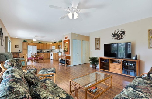 Kahaluu Bay Condo | 🏖️Ocean View | WIFI | Steps to Snorkeling Beach