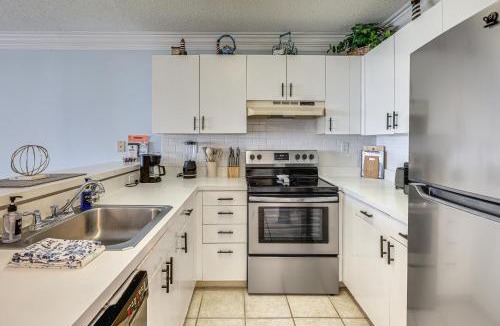 North Topsail Beach House | Ocean Views + Resort Pool! N Topsail Beach Condo