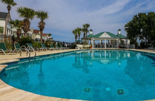 Ocean Point House | Ocean Views, Two Master Suites, Screened Porch & Access to Ocean Point Community Pool & Cabana