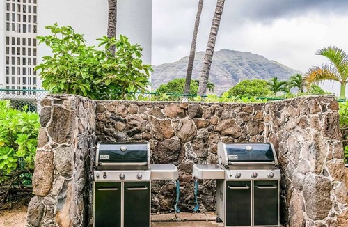 Makaha Condo | Oceanfront 1-BR Condo in Waianae w/Sunset Views