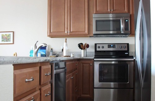 Kailua-Kona Condo | Oceanfront 2 BR/2BA in Beautiful Sea Village.