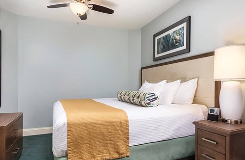 Cherry Grove Beach Resort | Oceanfront 2 bedroom deluxe in Wyndham Towers on The Grove