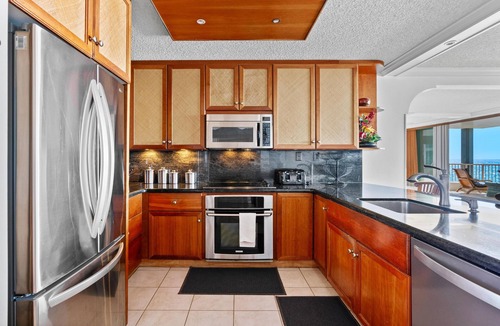 Historic Kailua Village Condo | Oceanfront 3BR/3BA at Kona Reef: Spectacular Views, Ideal Location!