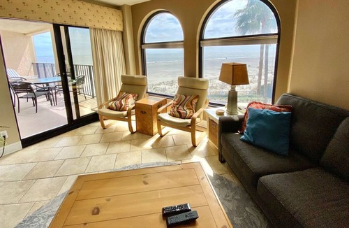 Isle of Palms Condo | Oceanfront 3rd Floor Condo in Wild Dunes with Community Pool! Great View Looking at Beach!