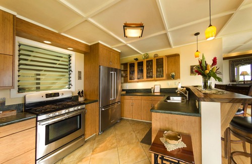 Hana Condo | Oceanfront #5 at Hana Kai Maui - 2 BR/2 BA Upper Floor Corner 100ʻ from Water!