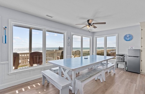 Holden Beach House | Oceanfront, 6 bedroom - 6 bath, Heated saltwater pool, dog friendly, close to bridge & activities