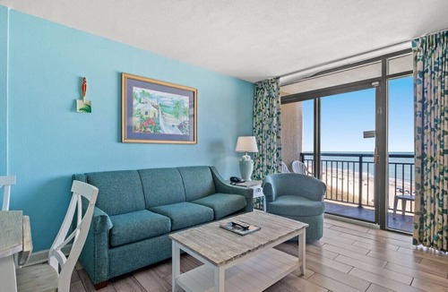 Windy Hill Apartment | Oceanfront Balcony & Resort Pools