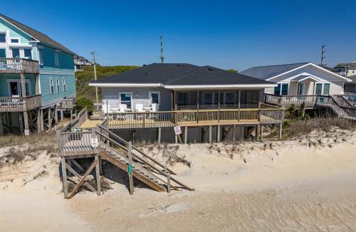 Surf City House | Oceanfront Charm Classic 1960s Cottage Screened Porch & Extra Suite
