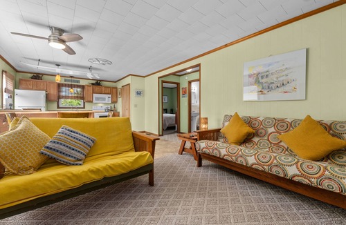 Wimble Shores House | Oceanfront Classic Cottage
