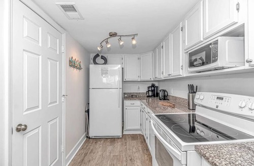 Garden City Condo | Oceanfront Condo Steps to Beach