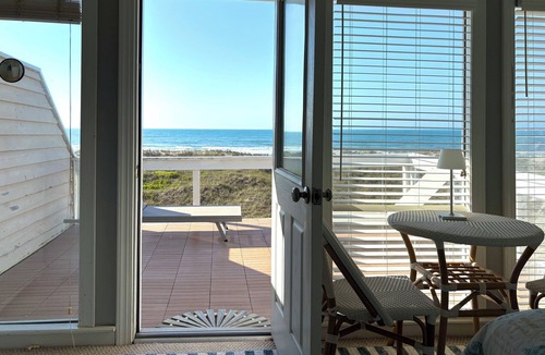 Sunset Beach House | Oceanfront, Designer owned home, on one of the Best Beaches in the World.