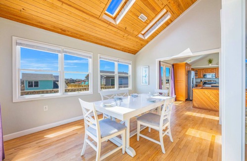 Waves House | Oceanfront Dog Friendly Home w/Hot Tub, Game/Media Rooms, and Champagne Views!
