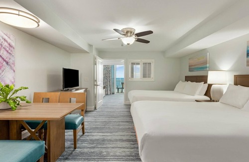 Cherry Grove Beach Resort | Oceanfront Escape – 1-Bedroom Oceanfront at Club Wyndham Towers on the Grove