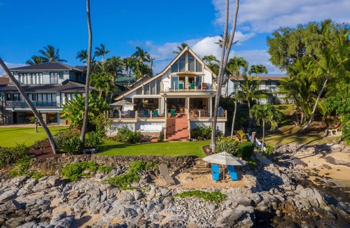 Napili House | Oceanfront, hot tub, pool, sauna, perfect location!
