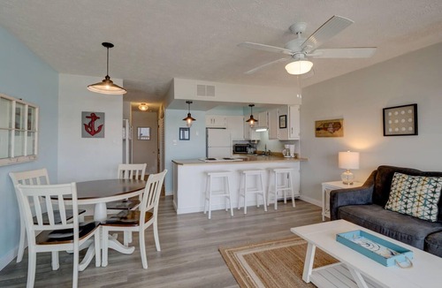Wilmington Beach Condo | Oceanfront: King Bed, Private Beach, Big Pool