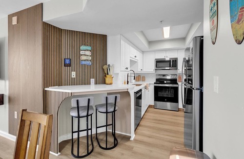 Ocean Drive Villa | Oceanfront l 16th Floor l 4BR l Pool and Lazy River