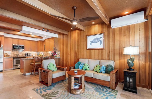 Kailua-Kona Condo | Oceanfront Luxury! - Affordable Oceanfront Condo Now with A/C!
