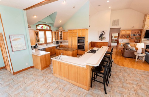 Duck House | OCEANFRONT, Ocean Views, Priv Pool, Rec Room, 8 BRS, PM2, Old Glory