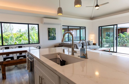 Waialee House | Oceanfront Paradise Escape on the North Shore of Oʻahu. 30-Night Minimum Stay