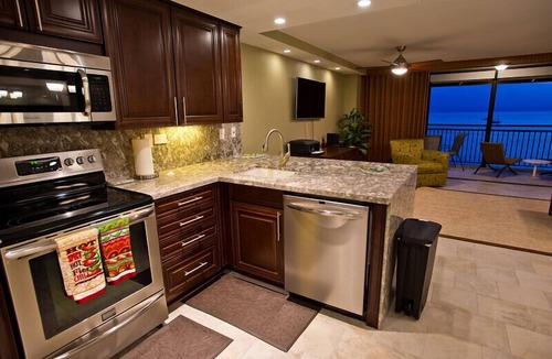 Historic Kailua Village Condo | Oceanfront Paradise In Kailua-Kona -1 Bedroom-2 Bath Condominium