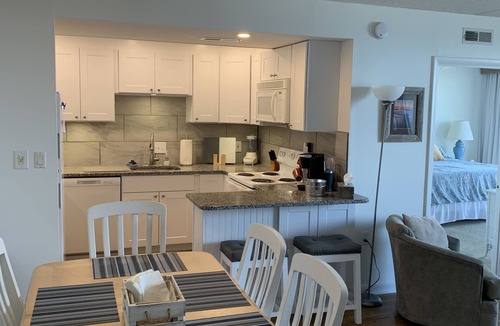 North Ocean City Condo | Oceanfront Paradise 7th Floor: Tiki Bar! Towels! Beds Made! A REAL Vacation!