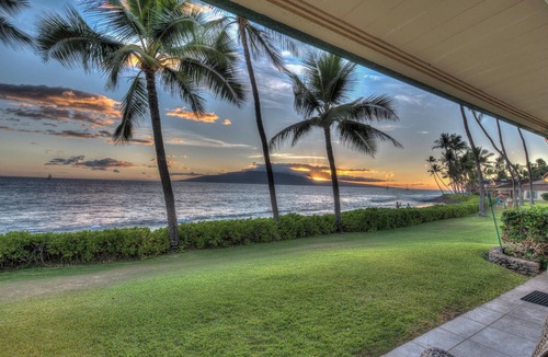 Downtown Lahaina House | OCEANFRONT PUAMANA 136-1 - FUN IN THE SUN!