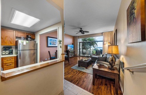 Honokowai Condo | Oceanfront tropical retreat on the ground floor