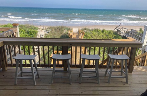 Sneads Ferry House | Oceanfront 3-Bedroom Townhome with Private Beach Access