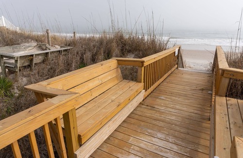Sneads Ferry House | Oceanfront 3-Bedroom Townhome with Private Beach Access