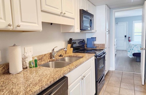 Litchfield by the Sea Condo | Oceanfront w/Lazy River & Pool! Nicely Furnished, 1BR Bridgewater 218