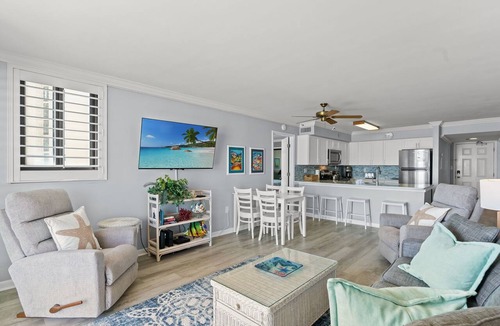 Windy Hill Condo | Oceanfront well maintained & nicely decorated condo +Free Attraction Tickets!