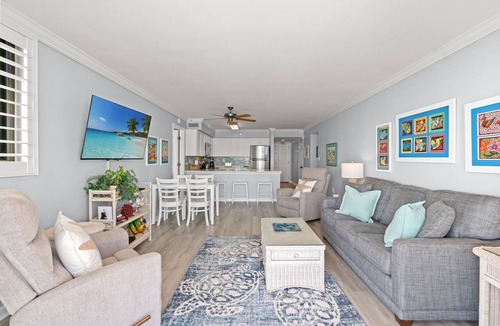 Windy Hill Condo | Oceanfront well maintained & nicely decorated condo +Free Attraction Tickets!