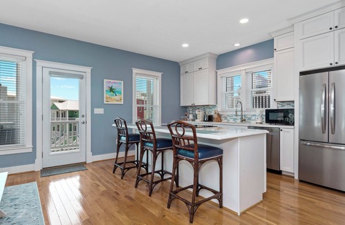 Sea Dreams House | Oceanside 3BR | Pool + Beach Access | Ocean Views | Pet Friendly Cottage