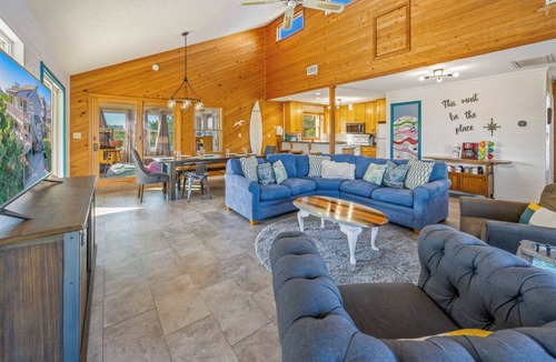 Frisco House | Oceanside 4BR in Frisco with Hot Tub and Game Room