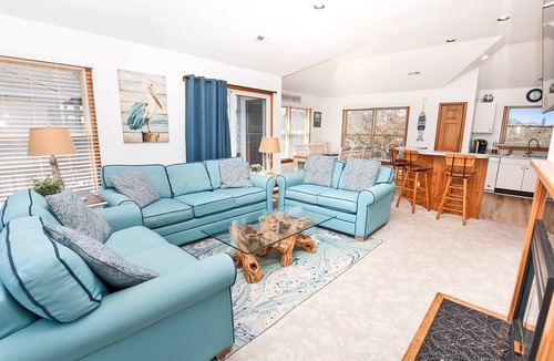 Ocean Sands House | Oceanside, Close to Beach, Hot Tub- OS5H, Long Beach Day