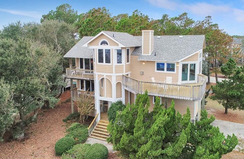 Corolla Light House | Oceanside Family Home in Center of Corolla Light Resort - Friday Check-in