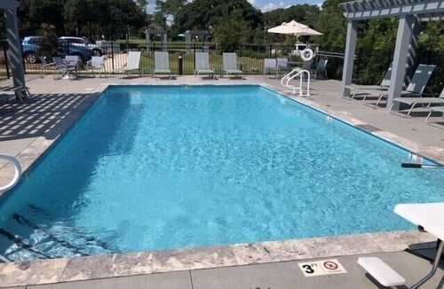 Corolla Light Condo | Oceanside: Modern home with Stunning Decor! Pets ok!
