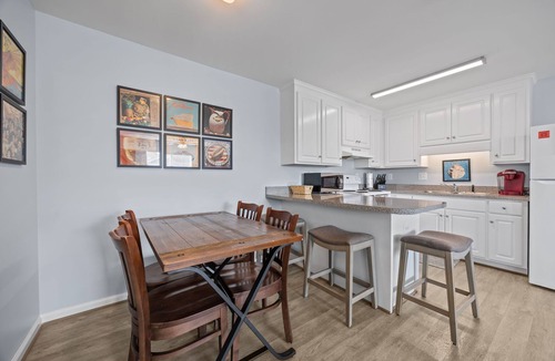 Atlantic Beach Condo | Oceanside/Pet Friendly Condo-Boardwalk Shores C