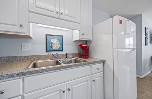Atlantic Beach Condo | Oceanside/Pet Friendly Condo-Boardwalk Shores C