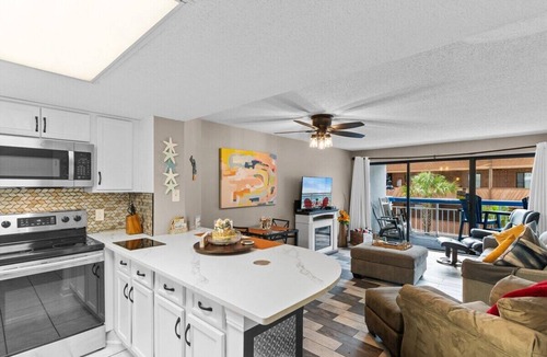 Myrtle Beach Apartment | Oceanview, Pools, Hot tub, Indoor pool, 2 Beds