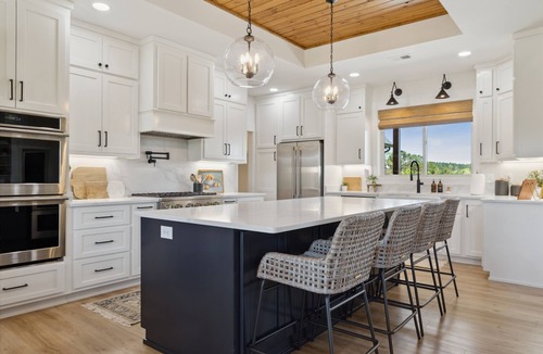 Westminster House | Oconee Belle w/Pool and Hot Tub + sleeps 10