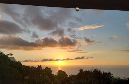 Captain Cook House | Off grid Cottage on a small farm, fabulous ocean views.