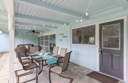 Kalama Tract House | Ohana Beach House - 5 Bedrooms - Steps Away from Kailua Beach