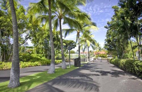 Kahaluu Bay Apartment | Ohana Beach Retreat at the Surf and Racquet Club