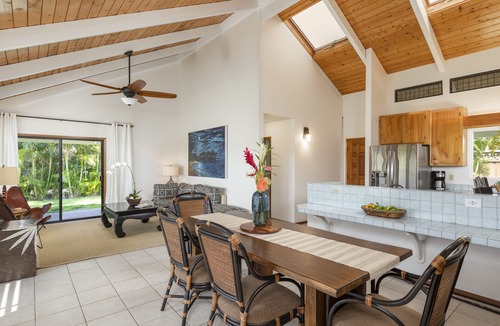 Puako House | ʻOhana Hale in Puako! Rare full Mauna Kea Views, Steps to the Beach, Private.