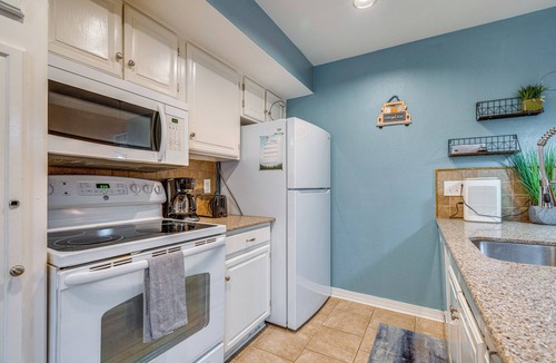 Point Venture House | On Golf Course! Resort-Style Lago Vista Retreat
