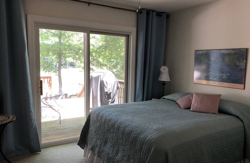 Bracey House | On Lake Gaston with boat slip